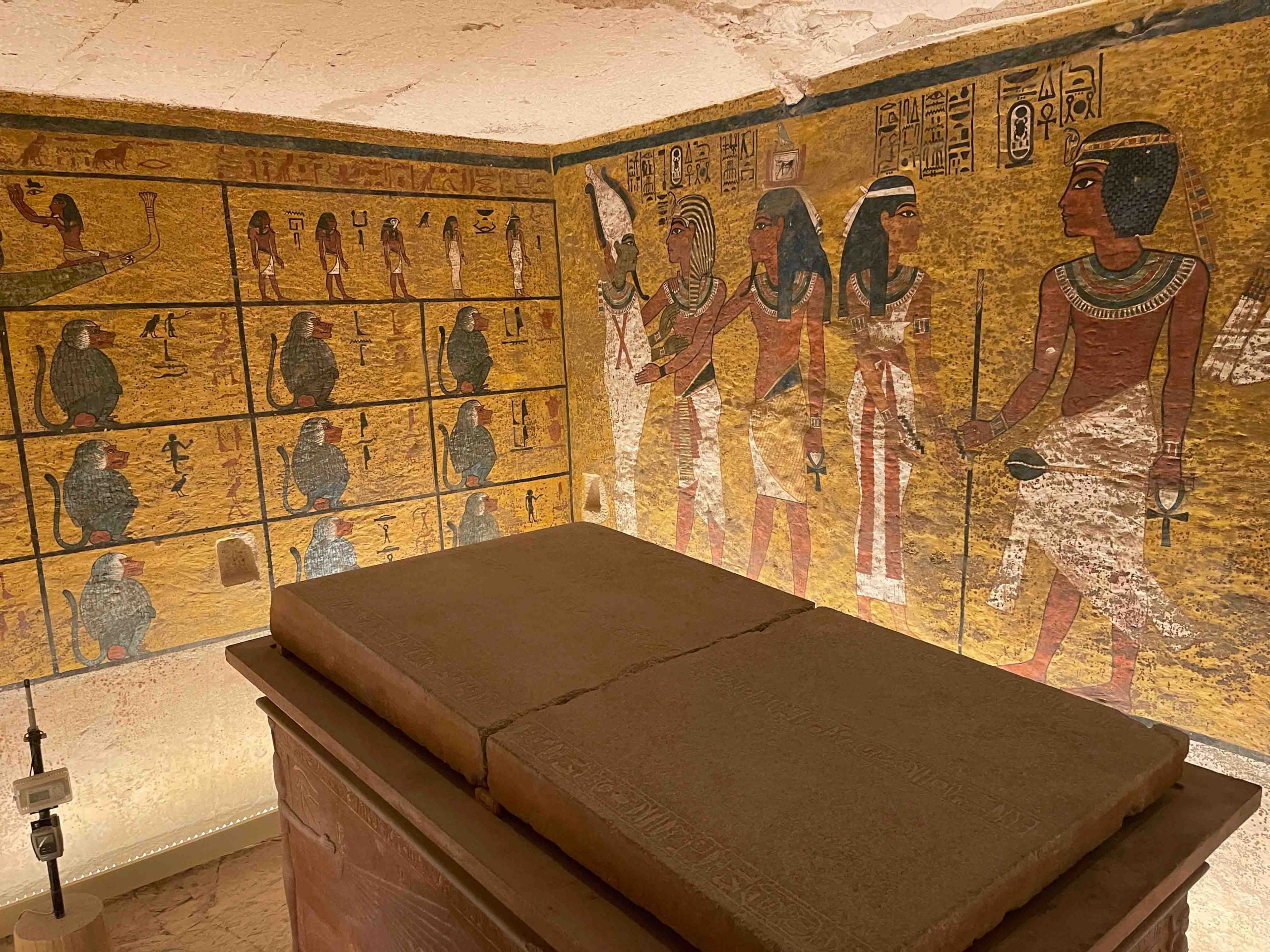 Virtual Tour the Tomb of King Tut: (Un)Complicating the Story of the Discovery of the Tomb